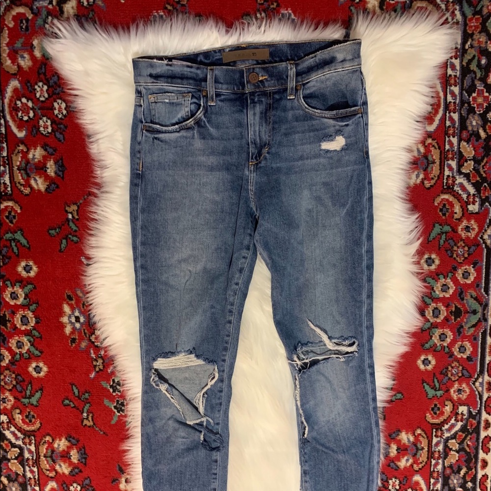 JOES//Straight leg distressed mid rise jeans